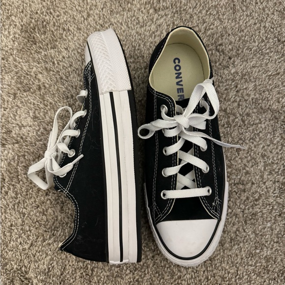 Kids converse size 4.5, brand new. - Picture 2 of 3